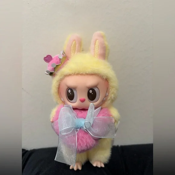 THE MONSTERS Let's Checkmate Series-Vinyl Labubu - Picture 1 of 4